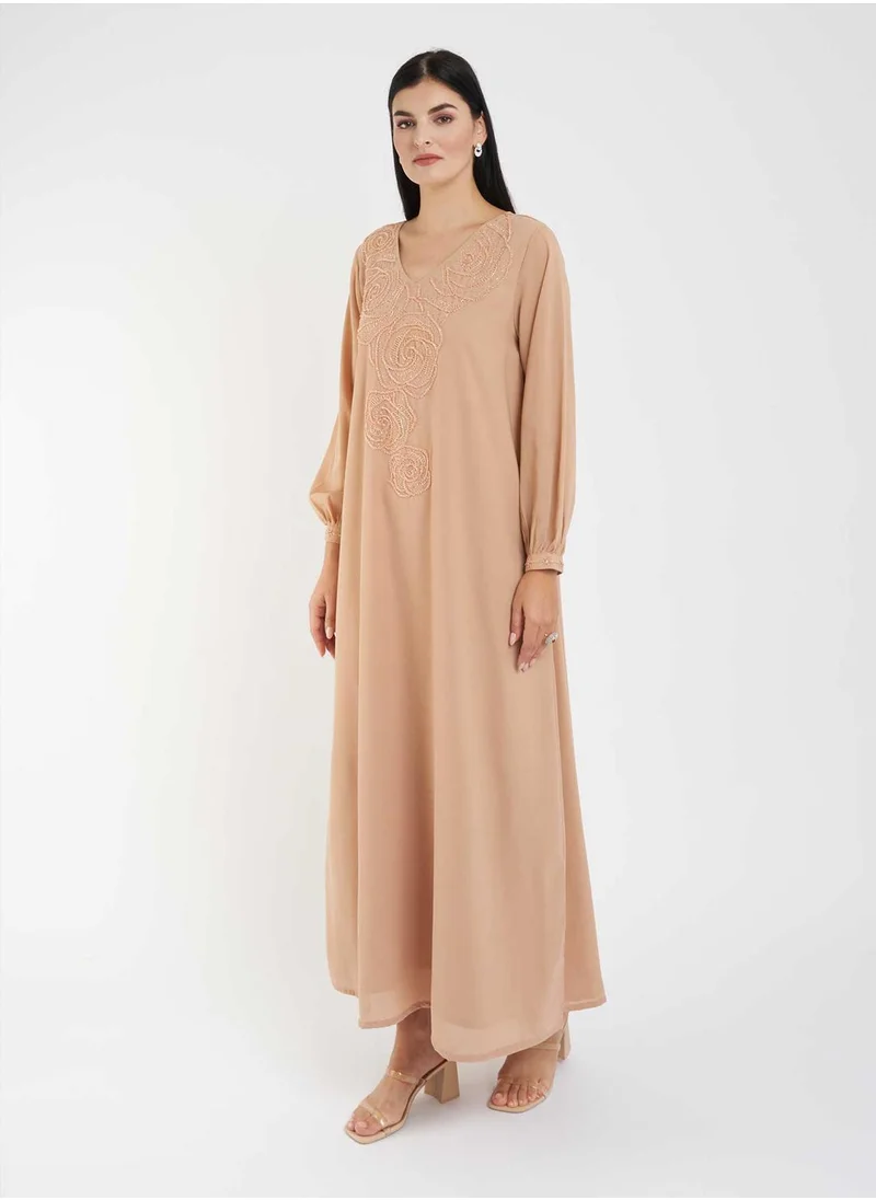 كشخة Solid Jalabiya with Yoke Embroidery