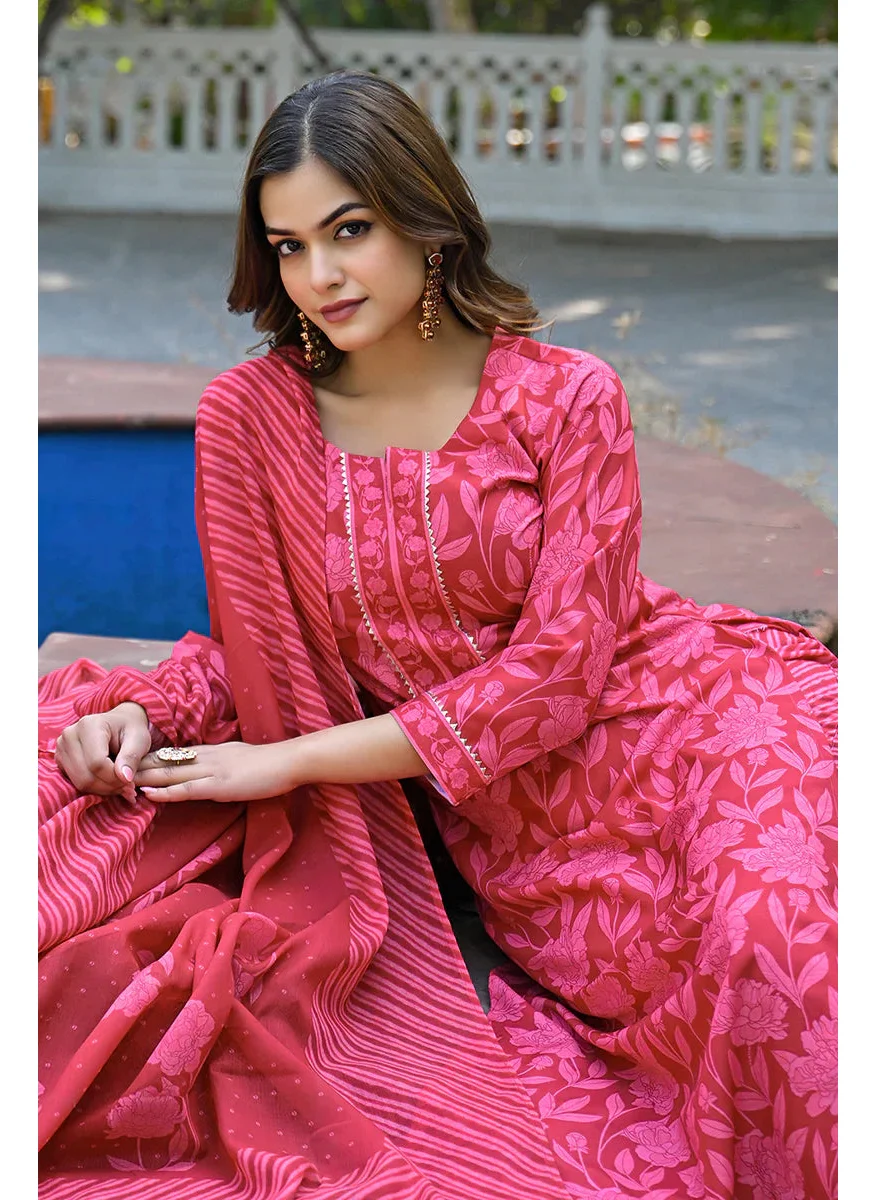 زيري سوق Red Cotton Blend Floral Printed Straight Kurta Trousers With Dupatta