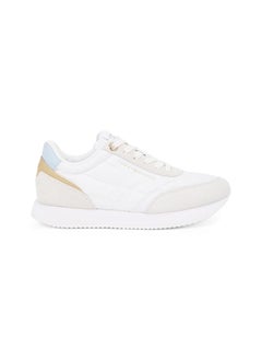 ESSENTIAL RUNNER TRAINERS