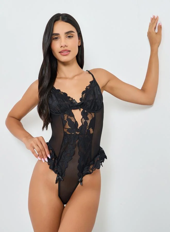 ستايلي بودي سوت قماش شبكي بتفاصيل دانتيل