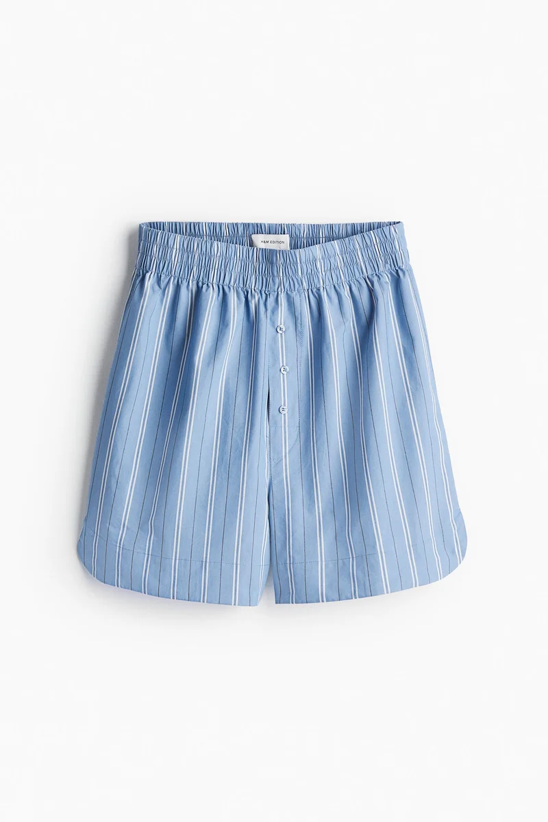 اتش اند ام شورت بتصميم سهل الارتداء