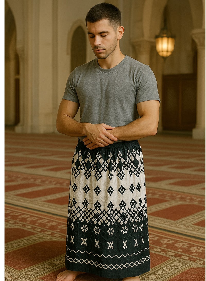 Elastic Izar for Men with Side Pocket – Ultra Comfortable & Breathable Summer Wear This men's Izar is designed for maximum comfort in hot weather. Made from lightweight and cool fabric, it's ideal for home, sleeping, workouts, prayer time, and everyday wear. Features a stretchable waistband and a side pocket for convenience. Perfect for athletes, lounging, or light exercise. A practical alternative to shorts or traditional wraps.  - Image 5