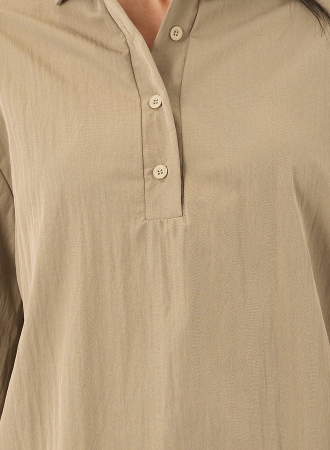 Styli Styli Solid Spread Collar Boxy Fit Shirt  - Image 4