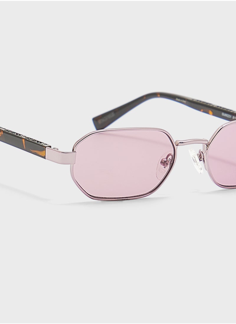 GUESS Gu0023181Y53 Shape Sunglasses  - Image 3