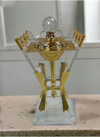 transparent/golden/e
