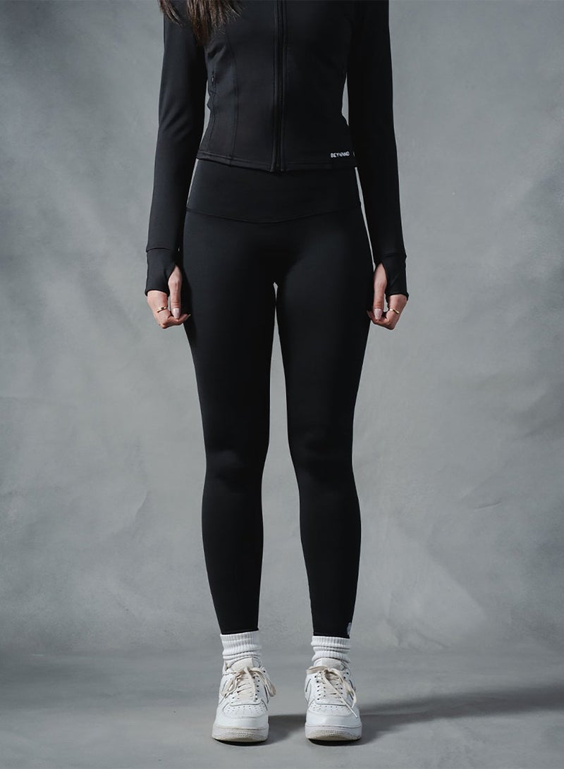 Beyond Sportswear Women's Black Seamless Leggings - Image 1