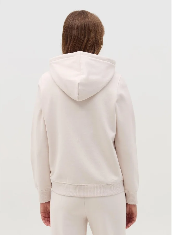 او في اس Essential sweatshirt with hood