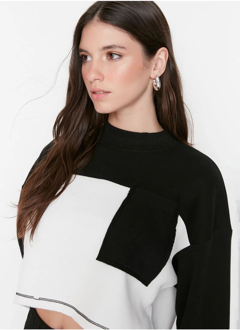 trendyol Crew Neck Color Block Sweatshirts
