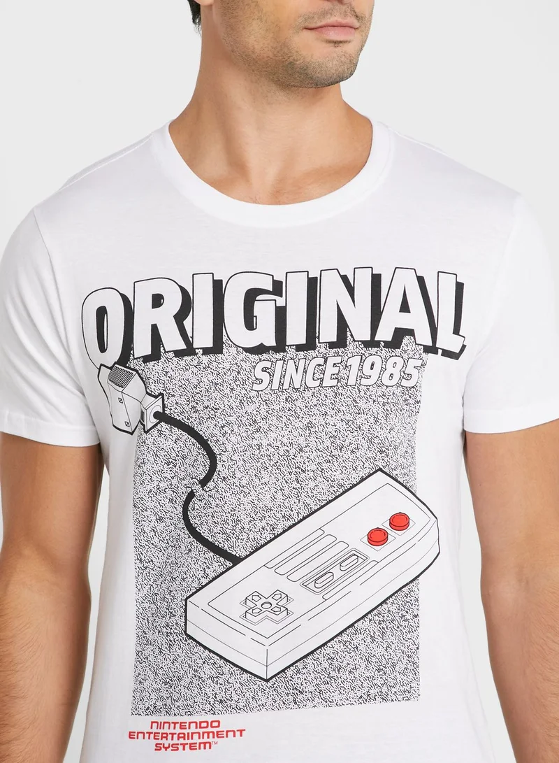 DIFUZED Nintendo Crew Neck T-Shirt