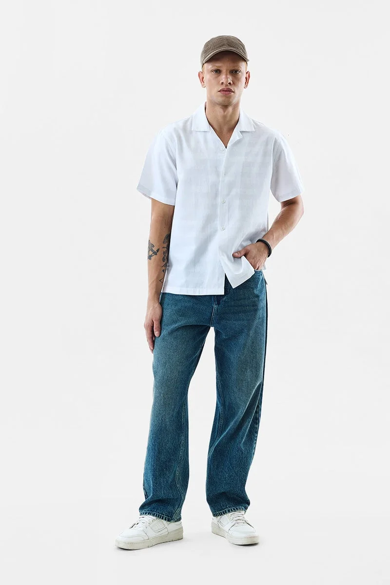 سنيتش قميص بتصميم ذاتي بقصة صندوقية