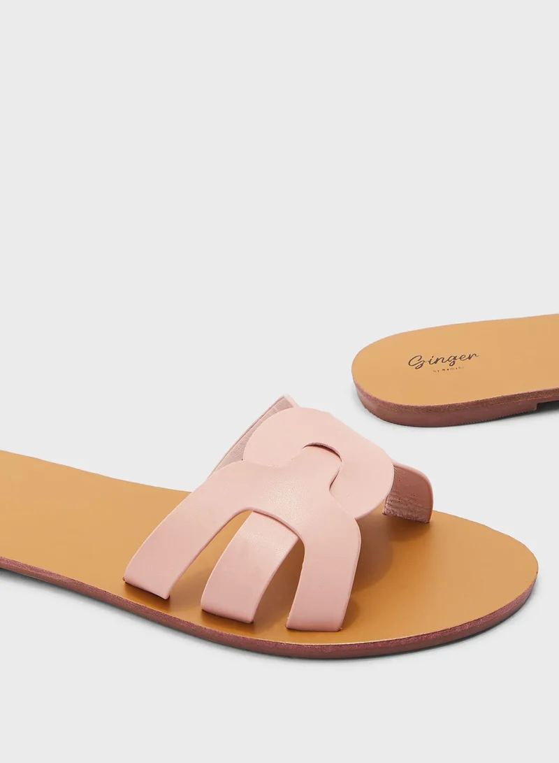 Ginger Twisted Design Flat Sandal