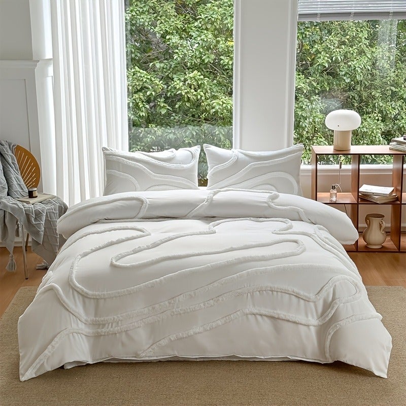 3pcs Set (1pc Duvet Cover And 2pcs Pillowcases, No Core), 3D Plush Line Design Aesthetic Duvet Cover Set, Soft And Comfortable Bedding, Suitable for Women, Men, And Friends As a Home Gift, Multiple Sizes And Colors, All Seasons - Image 1