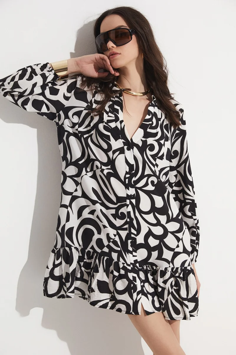 جون Button Detail Loose Cut Dress
