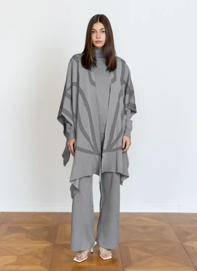 SHAPES KNITTED SET WITH PRINTED SHAWL