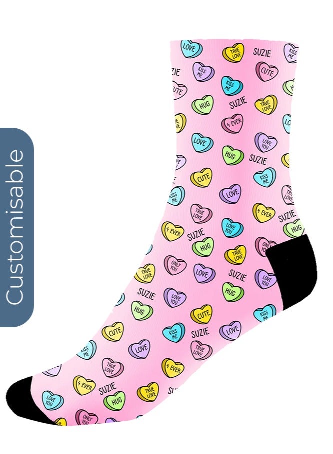 شير ذا لوف  جوارب وردية مخصصة باسمك – تصميم الحب والعناق والقلوب - Image 2