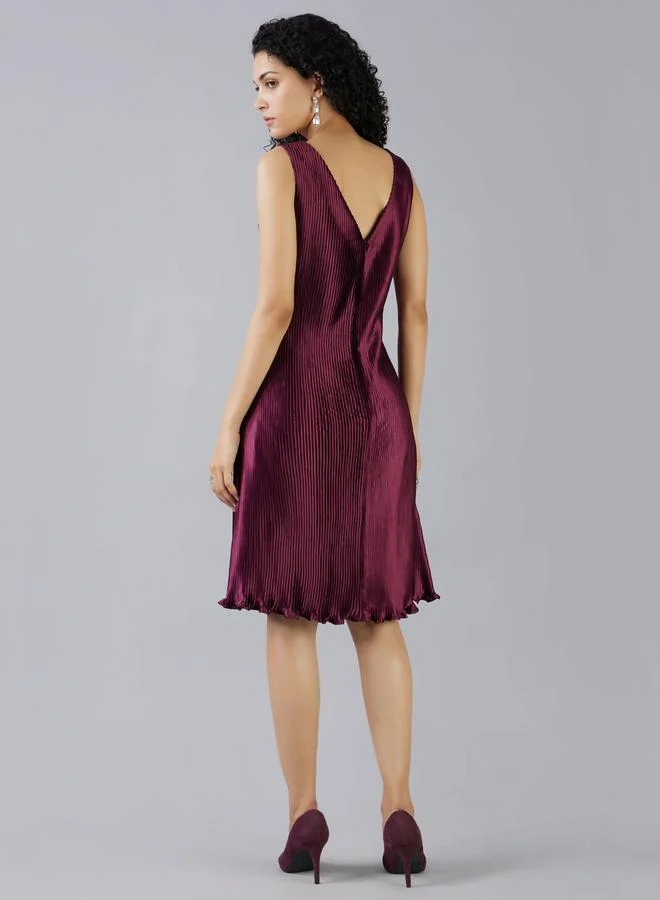 Mish Mish Pleated V Neck A-Line Midi Dress