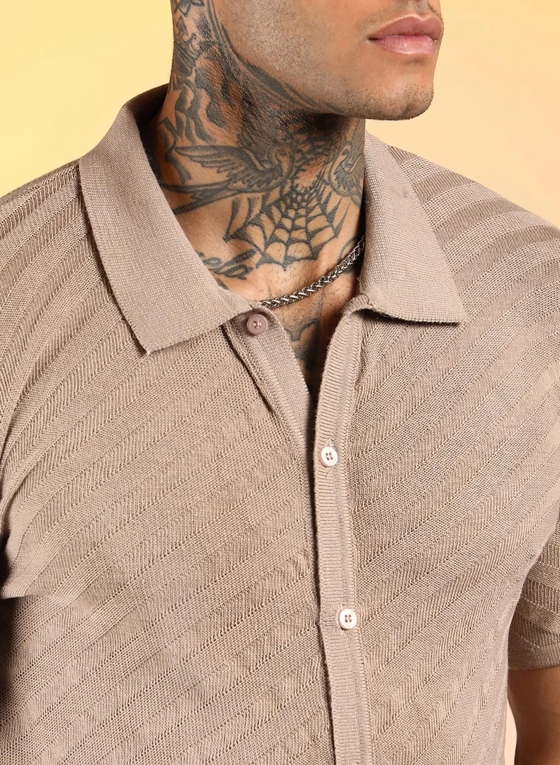 Campus Sutra Campus Sutra Men's Khaki Beige Tilted-Knit Shirt For Casual Wear | Polo Neck | Short Sleeve | Button Closure | Shirt Crafted With Comfort Fit For Everyday Wear