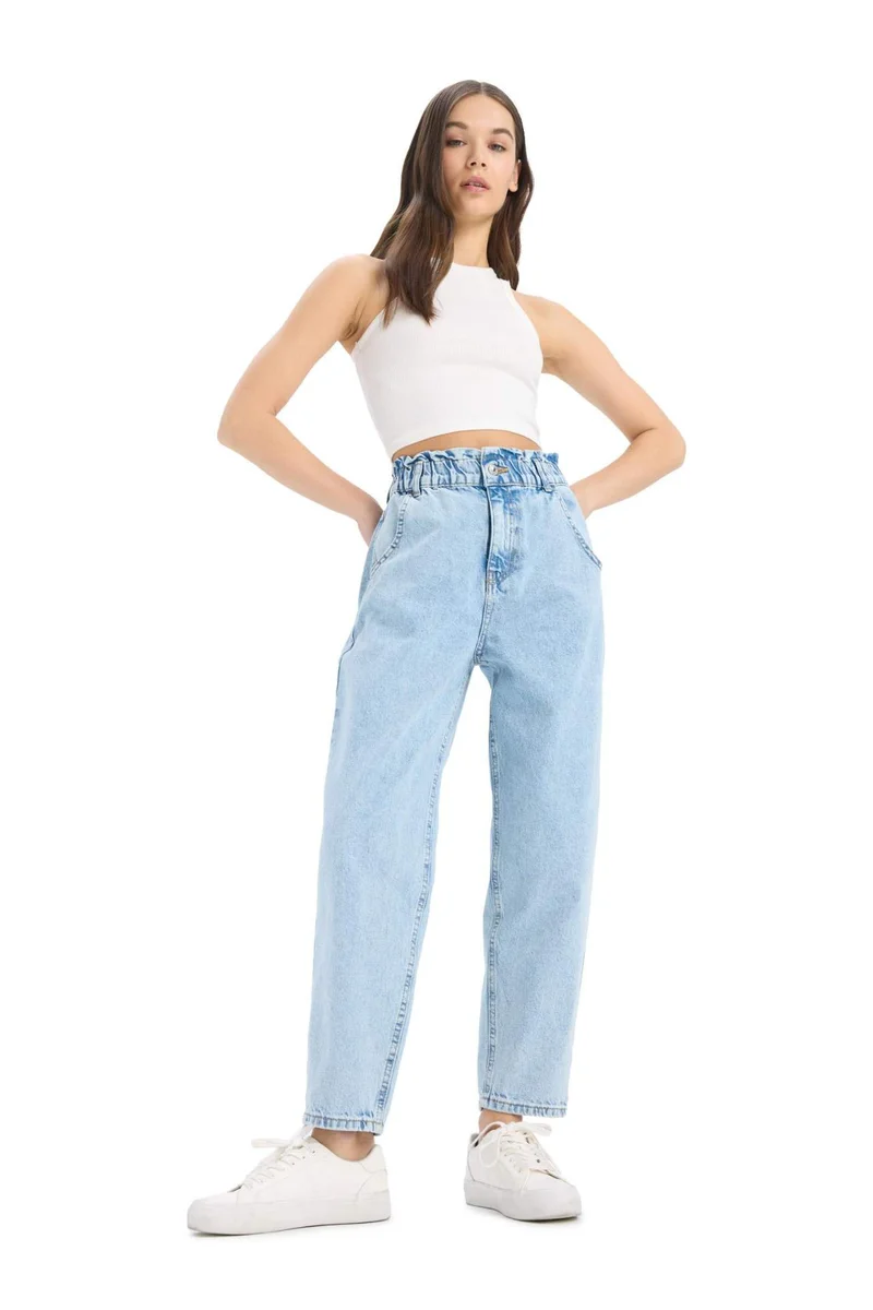 ديفاكتو Paperbag Elastic Waist Ankle Length Washed Jeans