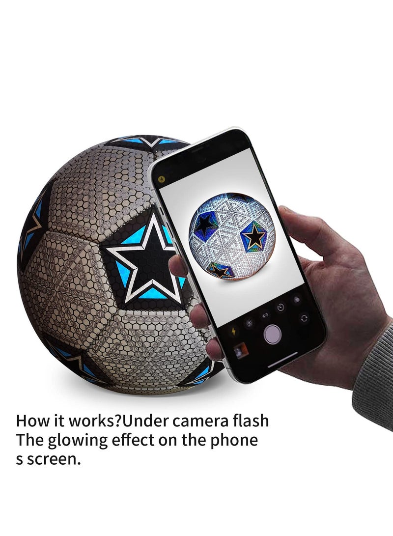 SOLARAE كرة قدم، كرة قدم هولوجرافية حجم 5، كرة قدم متوهجة عاكسة مع مضخة لتدريب كرة القدم الداخلية والخارجية هدية - Image 3