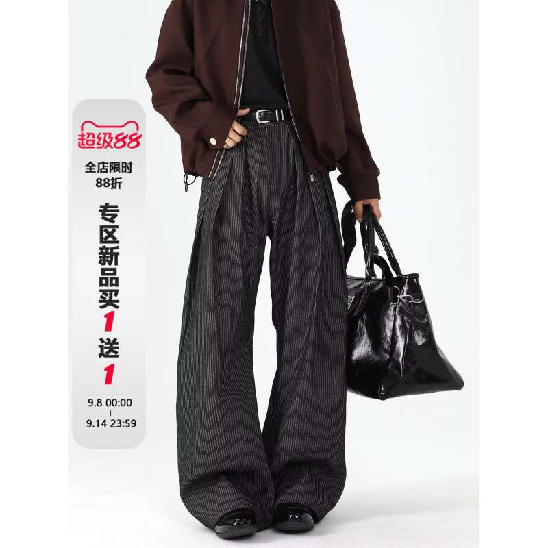 Unisex Classic Denim Jeans Loose Fit Daily Outdoor Wear - Image 1