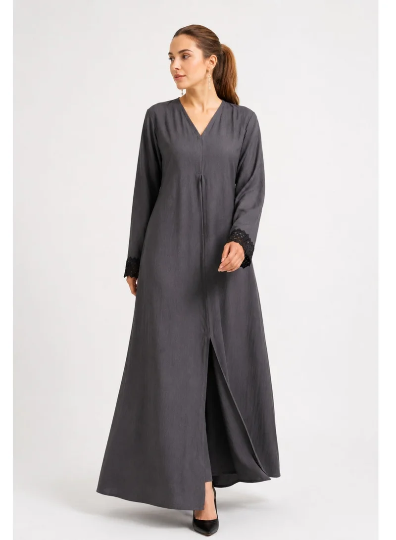 Nikias Hamriya Crepe Abaya with Button Front & Lace Sleeves