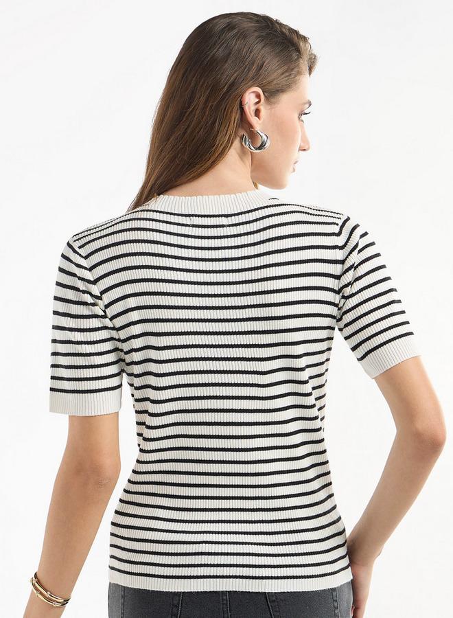 سبلاش فيڤ تيشيرت مخطط بياقة عالية وأكمام قصيرة - Image 3