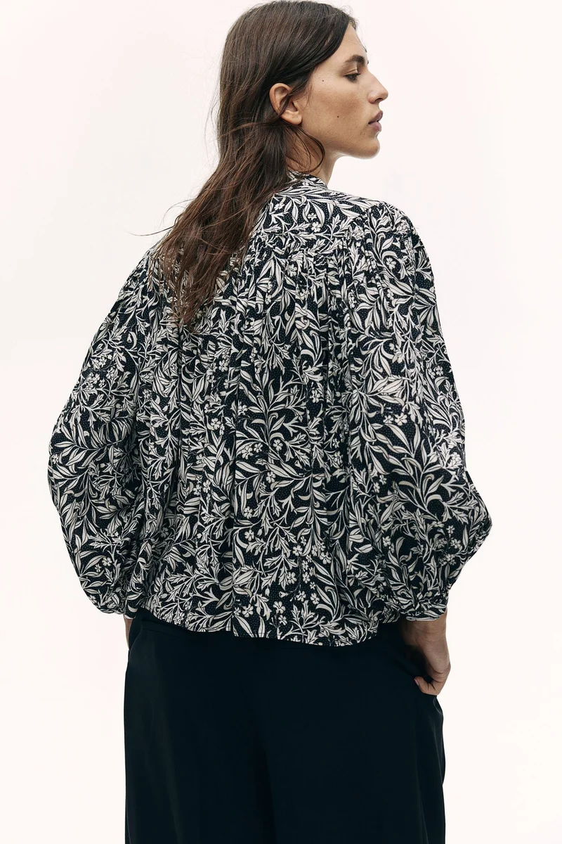 H&M Balloon-Sleeved Blouse