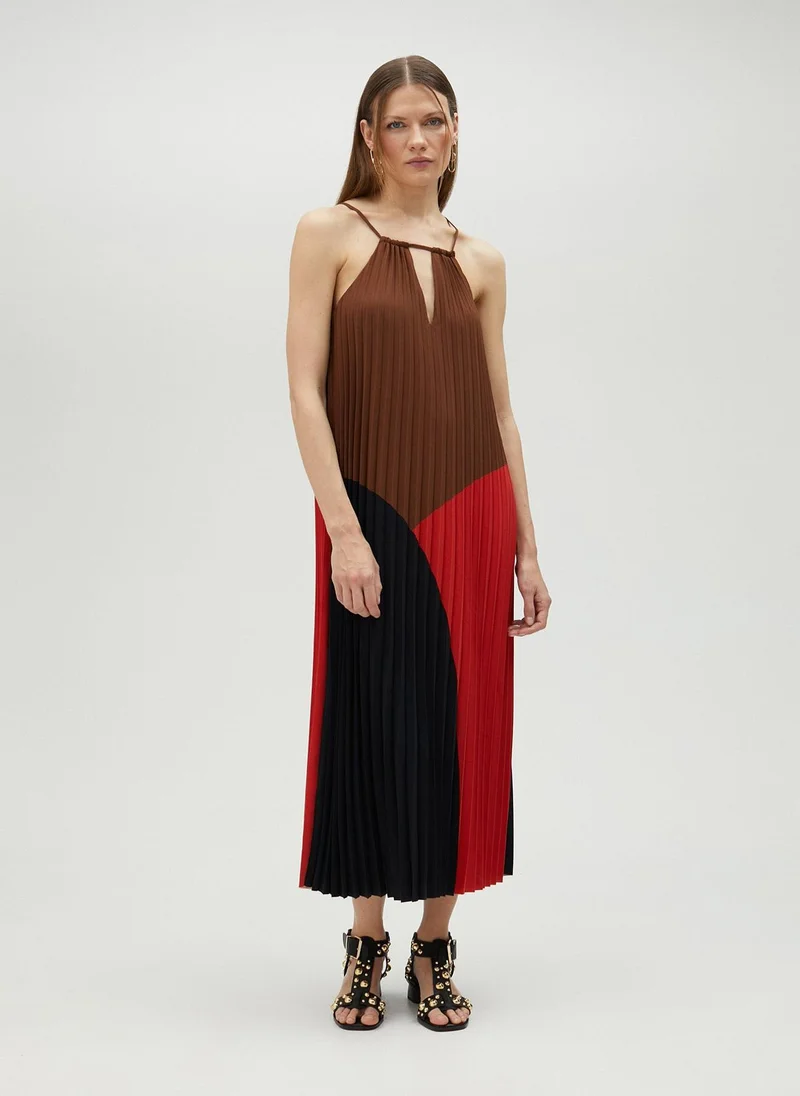 Lola Casademunt Three-tone pleated dress