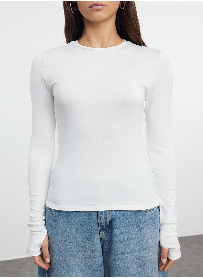 trendyol - Ecru Viscose/Soft Fabric Stretchy Knitted Blouse with Fingering Detail TWOAW25BZ00014 - Image 1