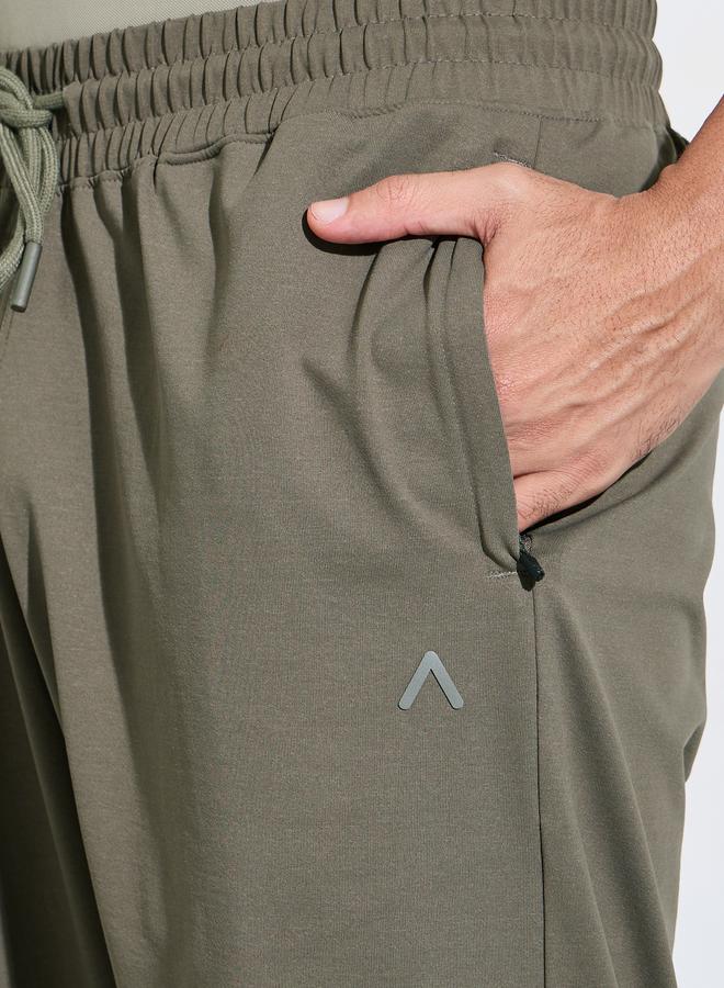 Styli Olive Solid Pocket Details Mid-Rise Activewear Track Pants - Image 4