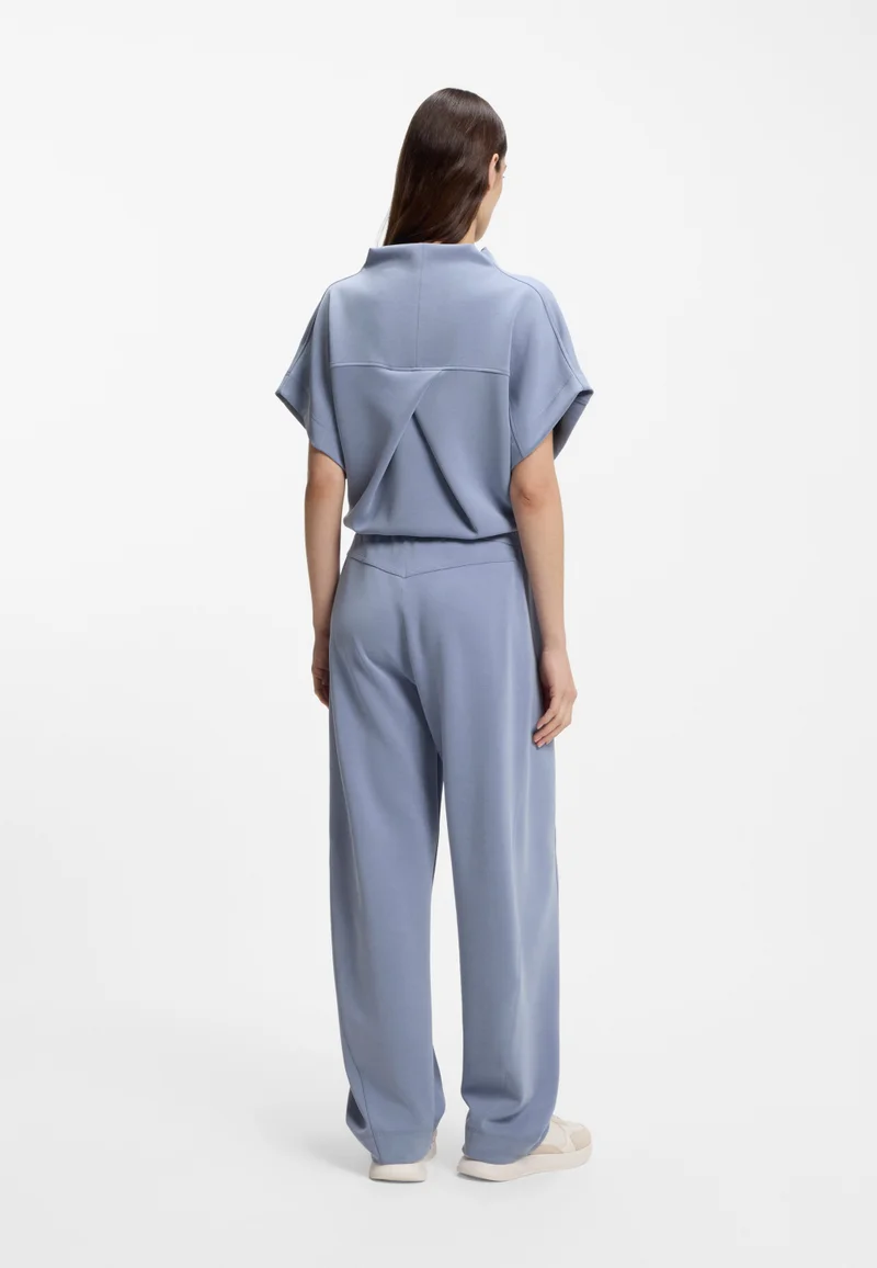 بوس بنطلون رياضي بقصة بالون مع تطريز شعار