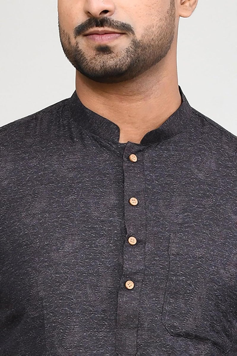 Polyfab Hathkargha Men’s Short Sleeve Kurta with All-Over Paisley Print, Mandarin Collar & Button Placket - Image 5