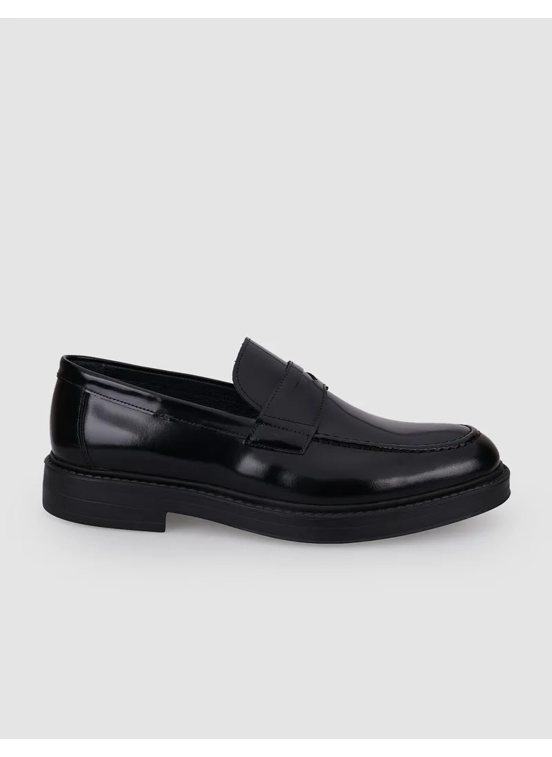 Cabani Leather Black Open Belt Detailed Men's Loafer