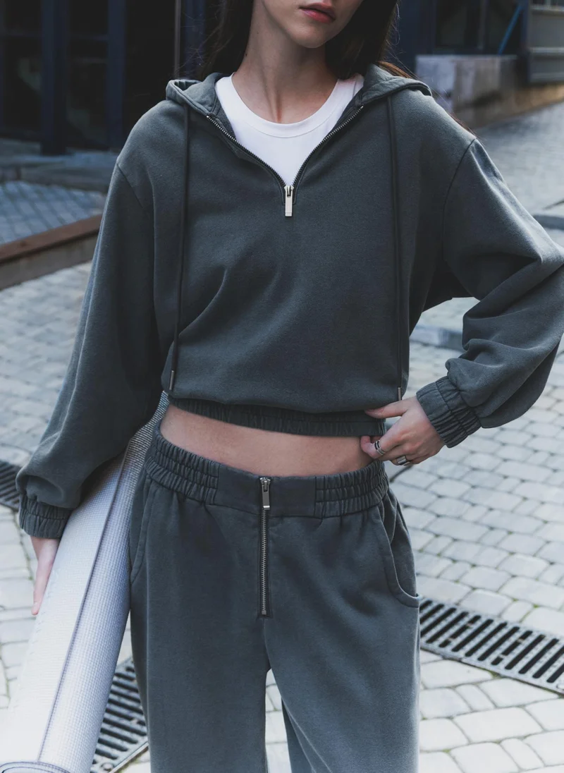 Lichi Cropped hoodie with elasticated waistband