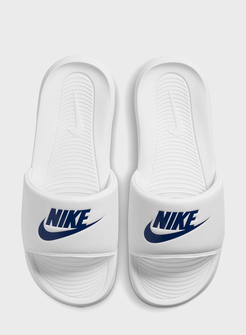 نايكي صندل مزين بشعار الماركة - Image 3