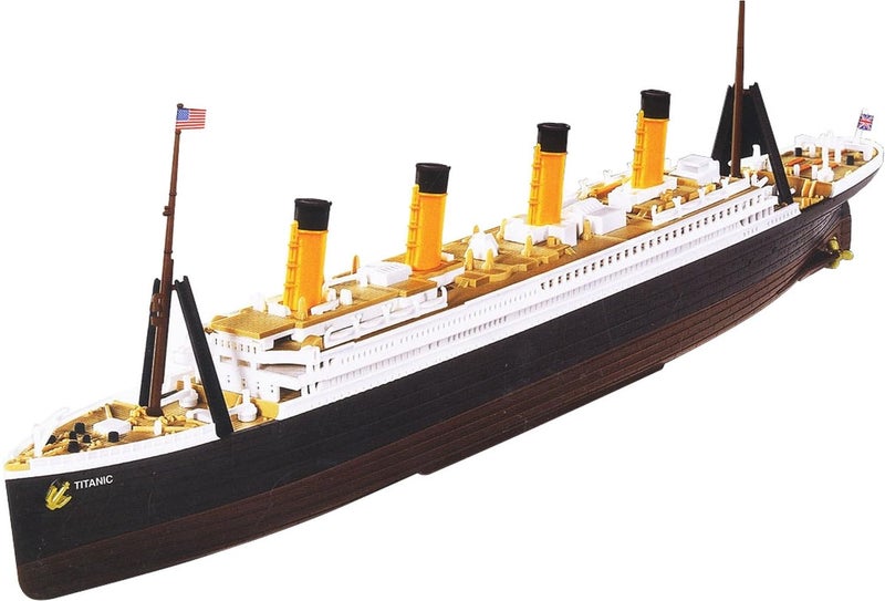 Academy 1: 1000 - R.M.S.Titanic MCP For 14 years and over. - Image 1