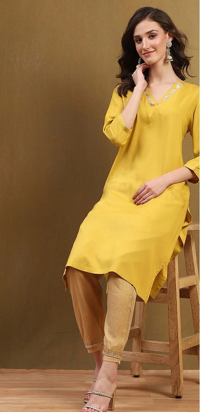 Women Mustard Yellow Solid Straight Kurta