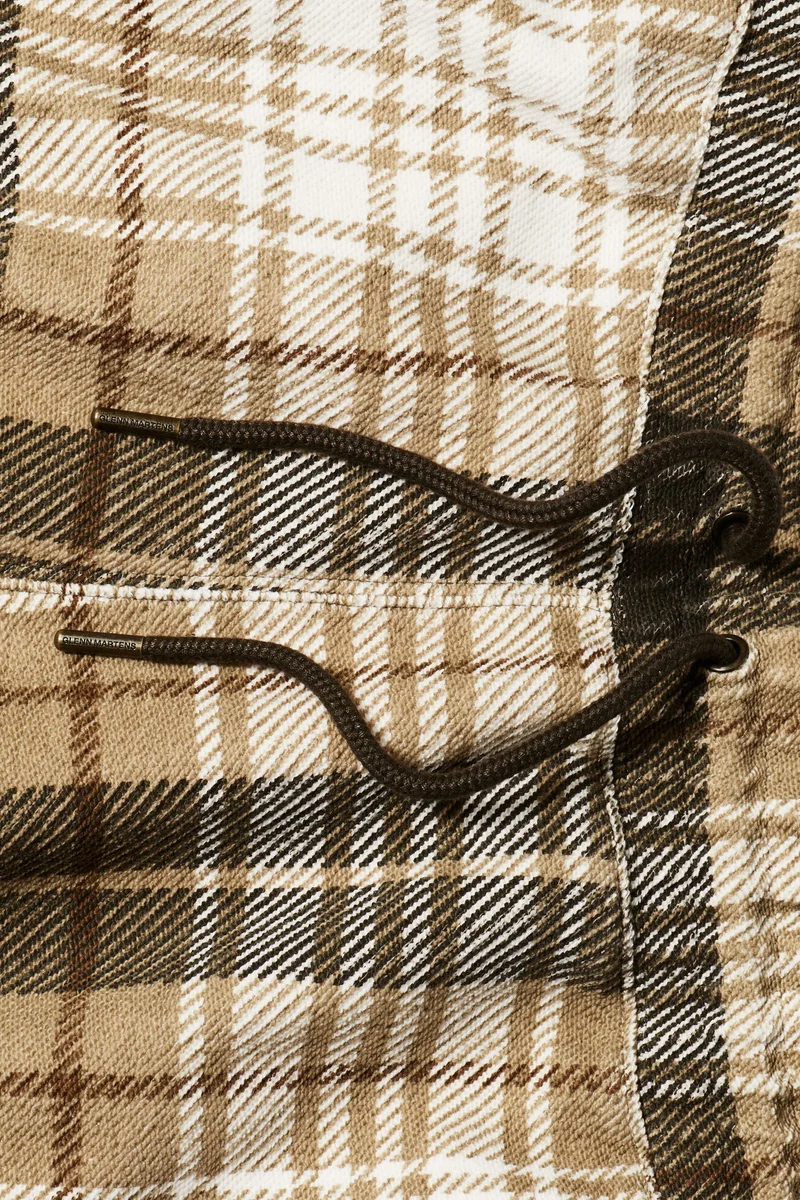 اتش اند ام بنطلون سويت مزيّن بنقشة مربعات