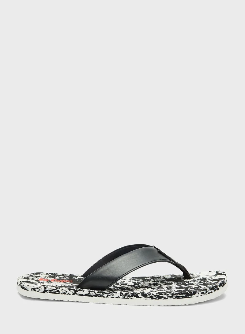 لي كوبر Logo Flip Flops
