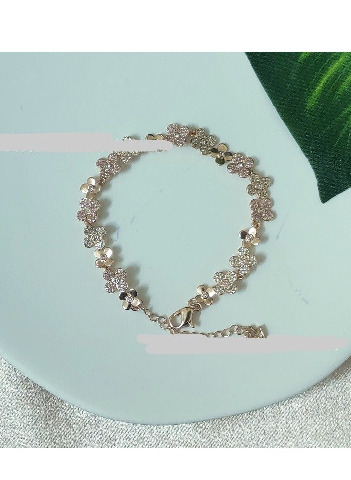 Jewelry Beautiful and romantic flower bracelet - Image 2