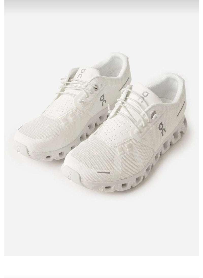 on cloud 6 all white sneakers