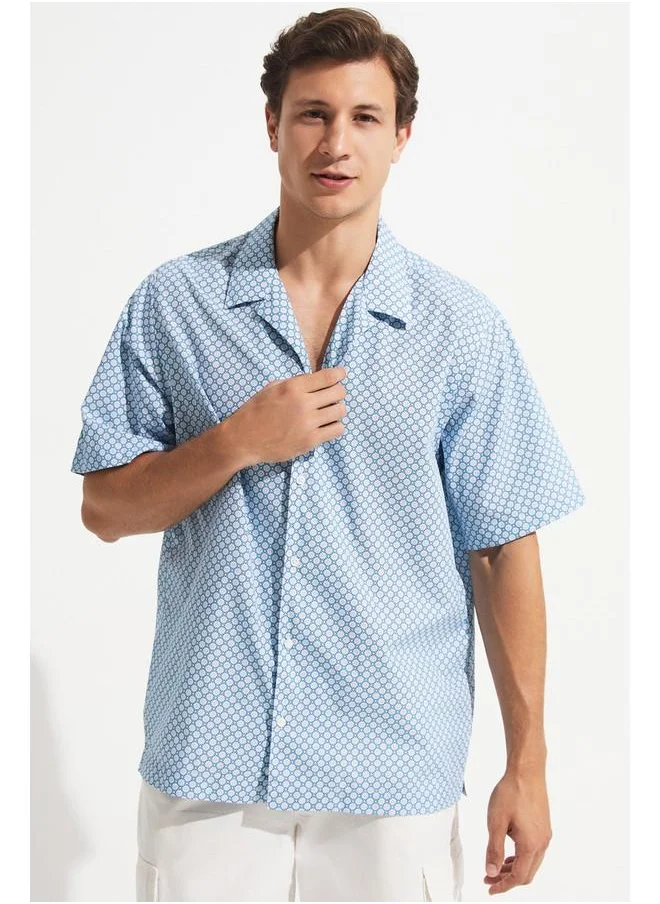 JUNE June Exclusive Men Oversize Short Sleeve Patterned Shirt Turquoise - Blue