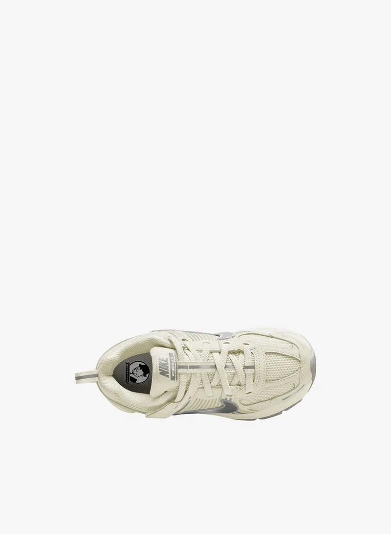 Nike Nike Vomero 5