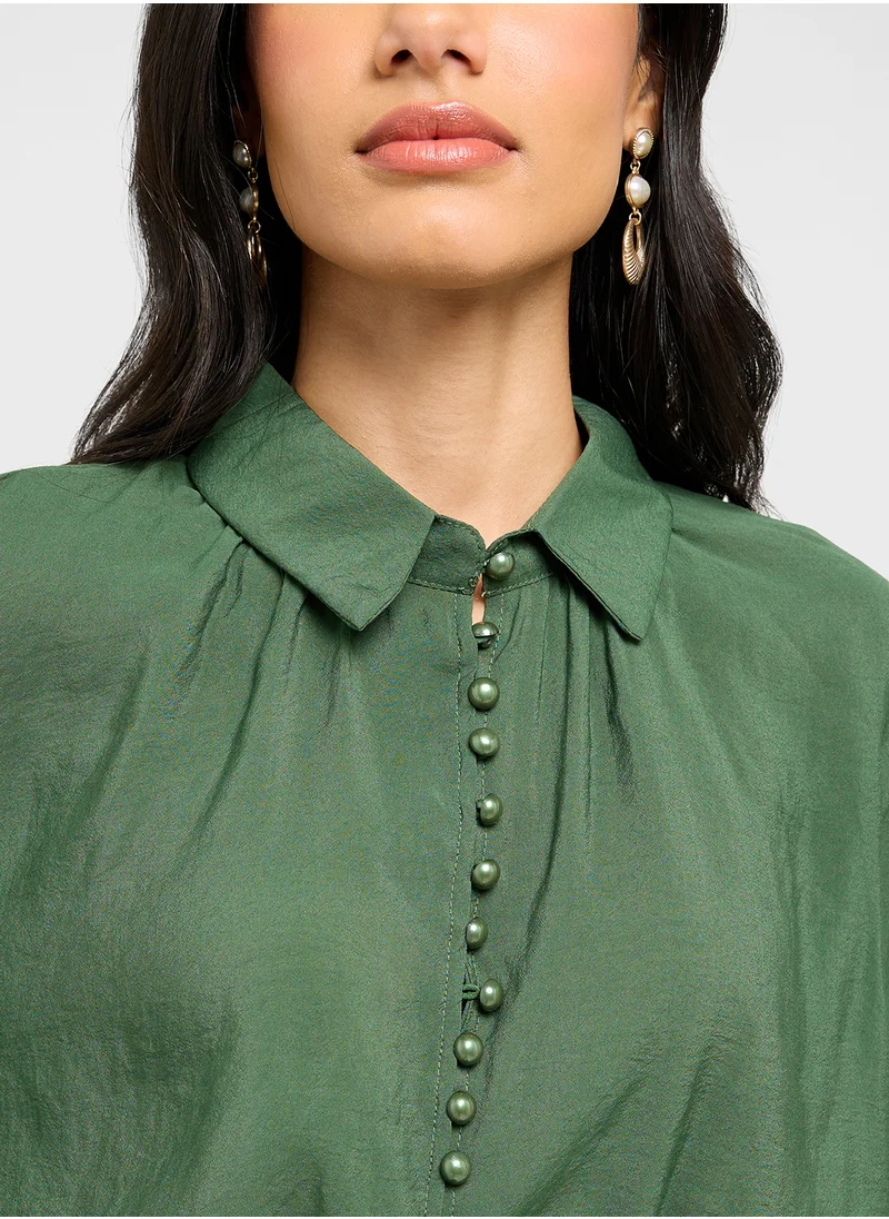 جينجر Oversize Gather Detail Cropped Shirt