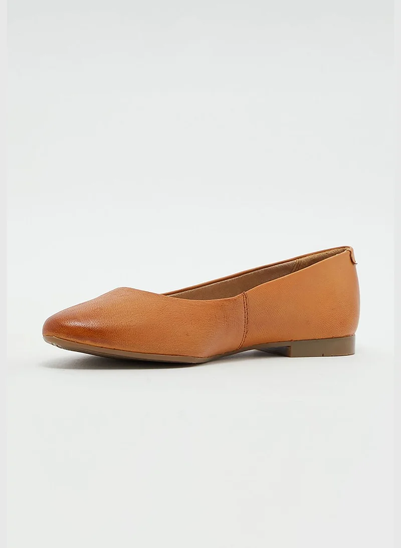 سي سي سي Leather Ballerinas