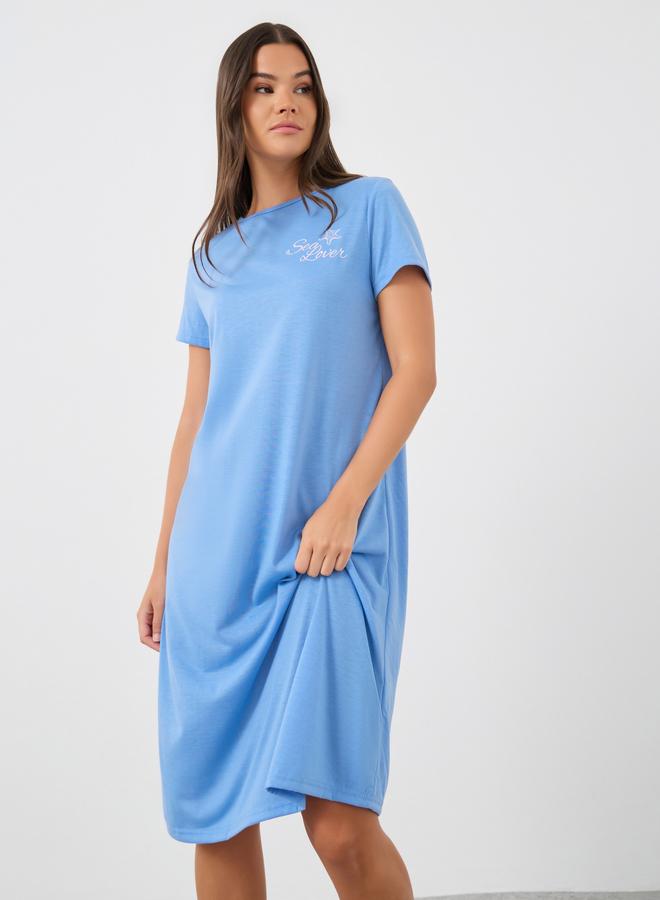 ستايلي فستان نوم قصير الأكمام بطبعة شعار ستايلي - Image 2