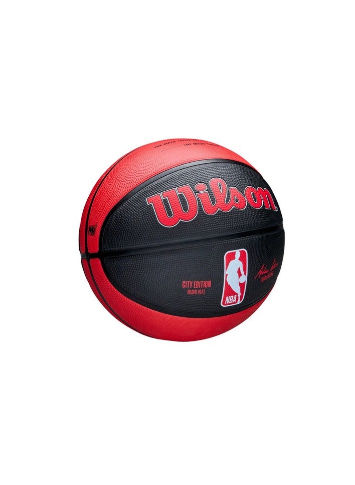 ويلسون كرة سلة NBA Team City Edition Icon Miami Heat 2024-2025 - الحجم الرسمي وقبضة ممتازة وتصميم متين للعب في الأماكن المغلقة والمفتوحة  - Image 3