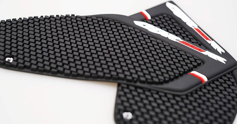 REVSOSTAR Black Real Carbon Look Sticker Decal, Protector Pad for CBR 600RR 2003-2006, Anti Slip, Traction Side, Fuel Knee Grip Decal, Polyvinyl Chloride, Waterproof, Outdoor Usage - Image 3