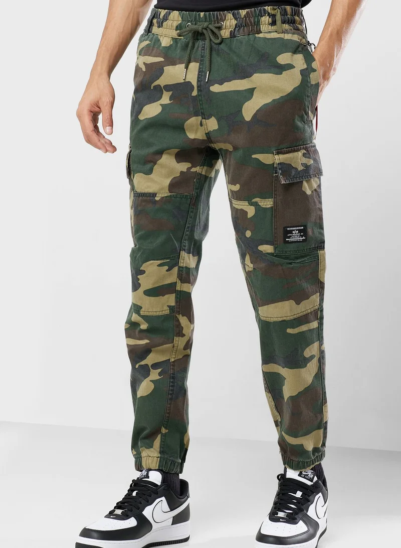 Alpha Industries Essential Cuffed Sweatpants