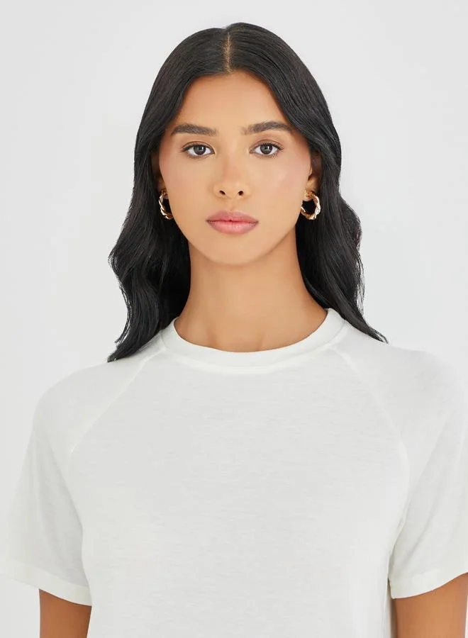 تايك تو تيشيرت سادة بياقة دائرية